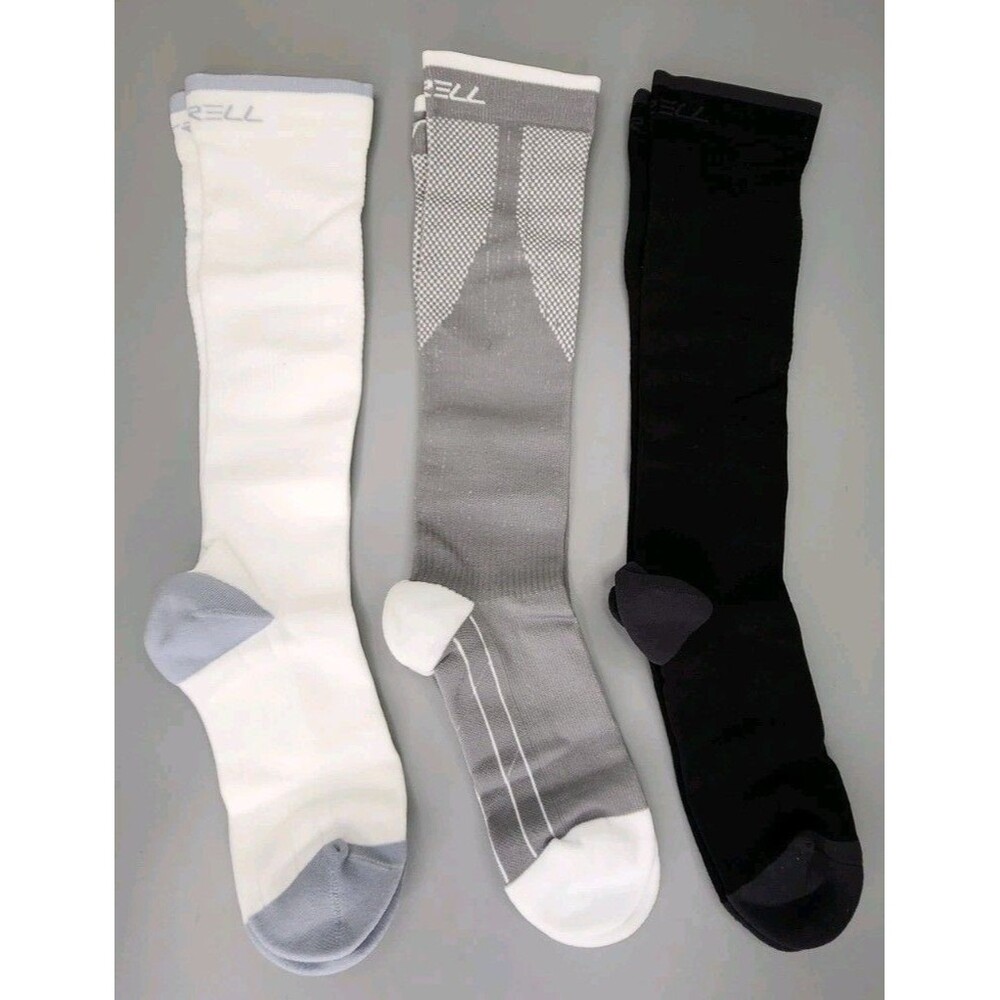 FITRELL 3 Pairs Compression Socks for Women and Men Size Small Medium Open Box